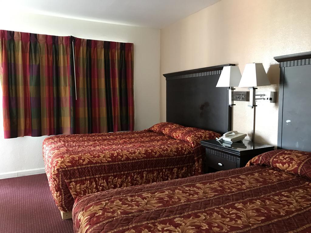 Townhouse Motel ウィード エクステリア 写真