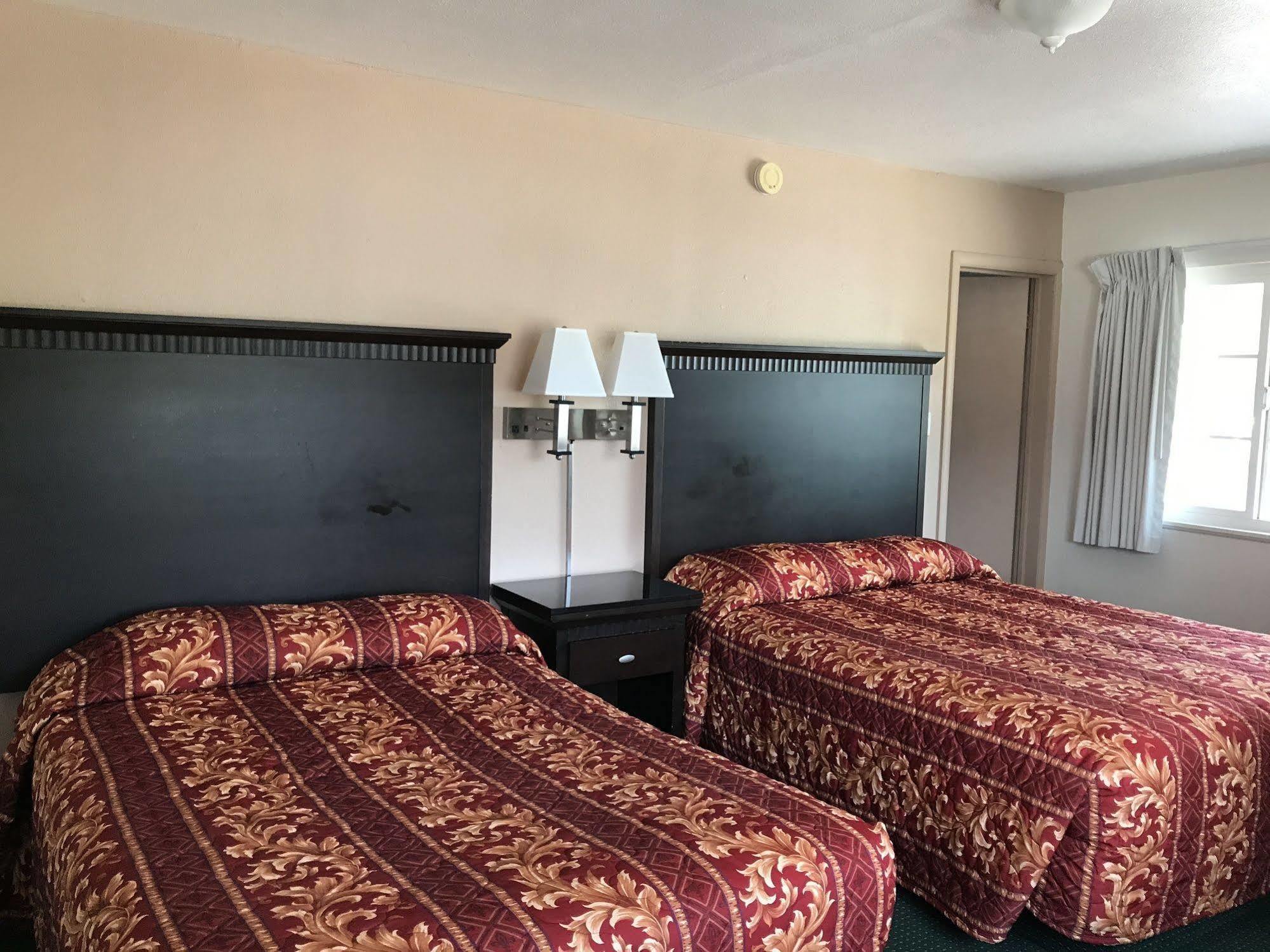 Townhouse Motel ウィード エクステリア 写真